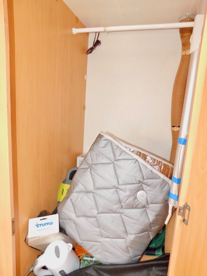 Lunar Champ 520 4 Berth With REAR LOUNGE. Fiat 2.3 Jtd Only 5.6m Long and 2.27m Wide Only 41,563 from new. £18,999 - Image 20