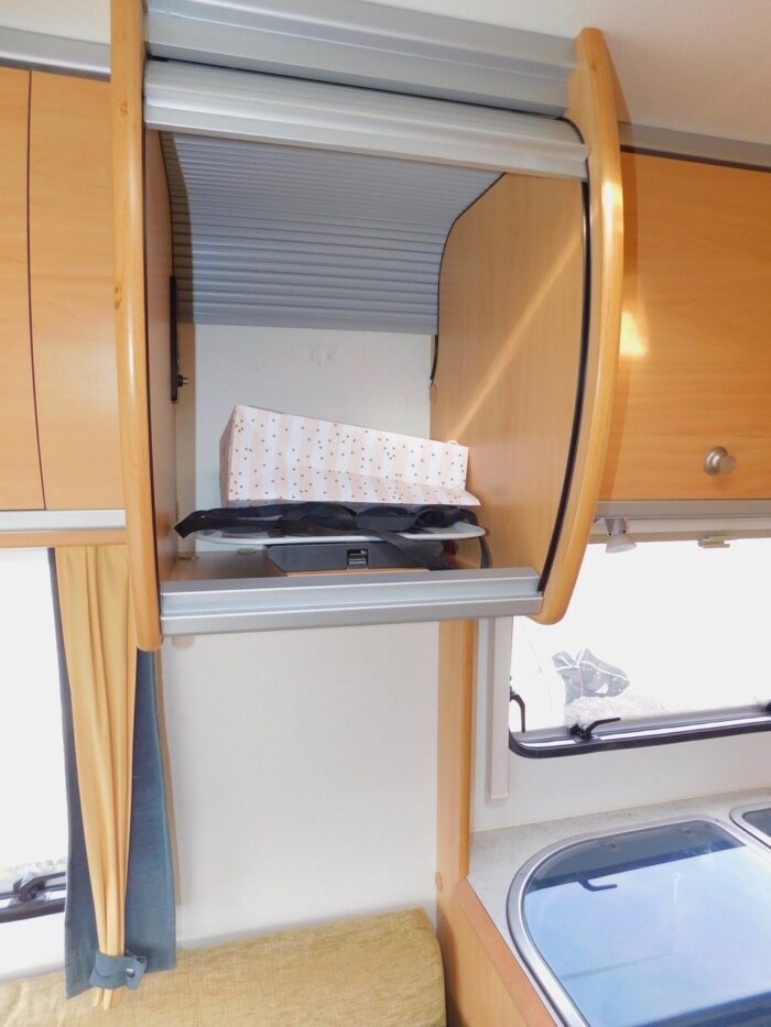 Lunar Champ 520 4 Berth With REAR LOUNGE. Fiat 2.3 Jtd Only 5.6m Long and 2.27m Wide Only 41,563 from new. £18,999 - Image 16