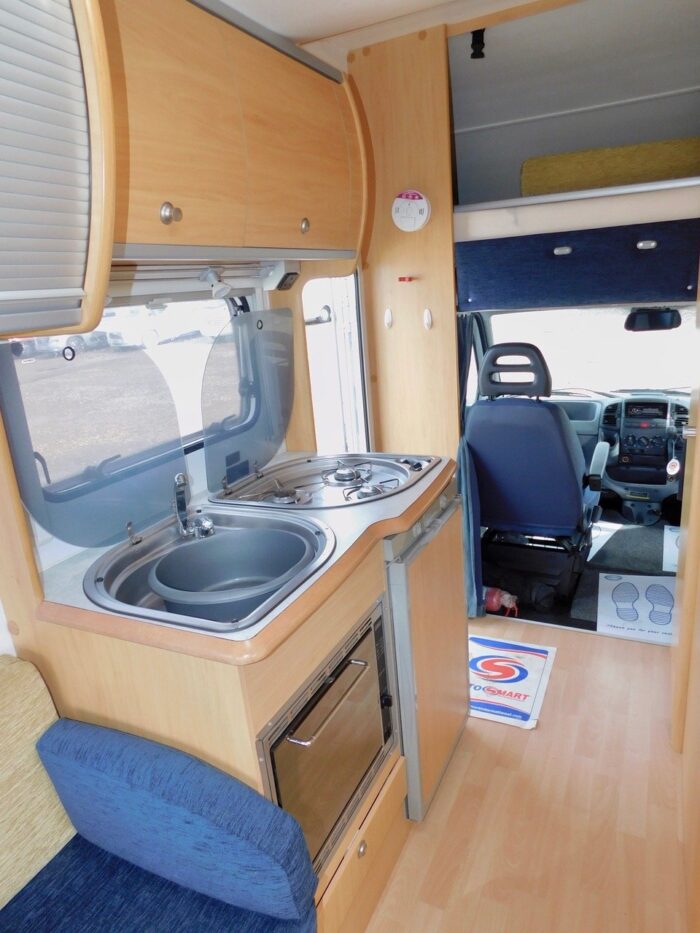Lunar Champ 520 4 Berth With REAR LOUNGE. Fiat 2.3 Jtd Only 5.6m Long and 2.27m Wide Only 41,563 from new. £18,999 - Image 15