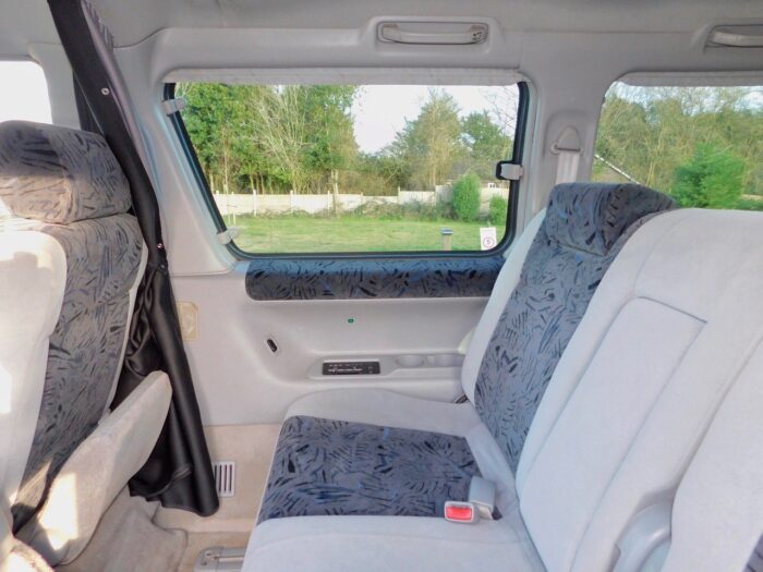 Mazda Bongo 2.0 L Automatic PETROL. 8 Seater and use as a Camper. Hard Top  £7,499 - Image 11