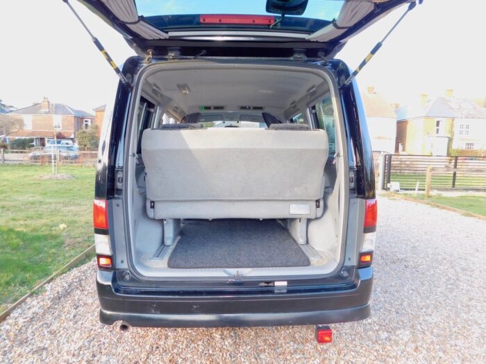 Mazda Bongo 2.0 L Automatic PETROL. 8 Seater and use as a Camper. Hard Top  £7,499 - Image 7