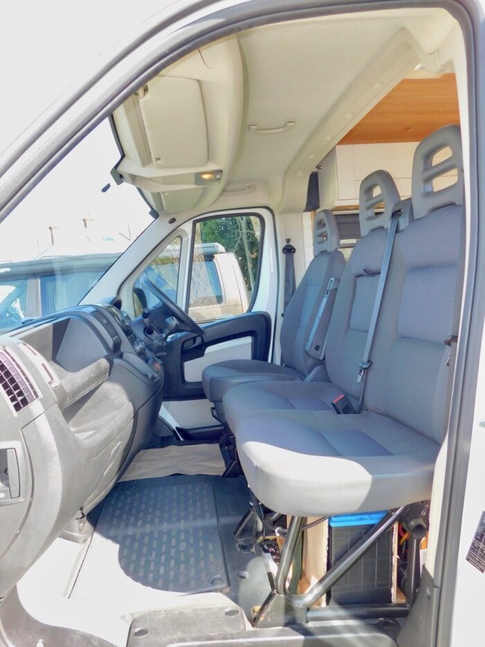 Professionally Hand Crafted 2 Berth Camper Conversion CITROEN RELAY 35 L3H2 2.2 HDI with Only 55,000 miles from New £34,999 - Image 25