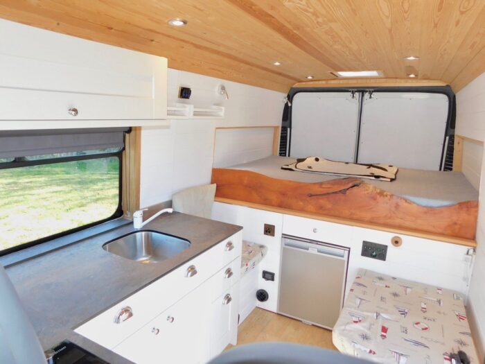 Professionally Hand Crafted 2 Berth Camper Conversion CITROEN RELAY 35 L3H2 2.2 HDI with Only 55,000 miles from New £34,999 - Image 18
