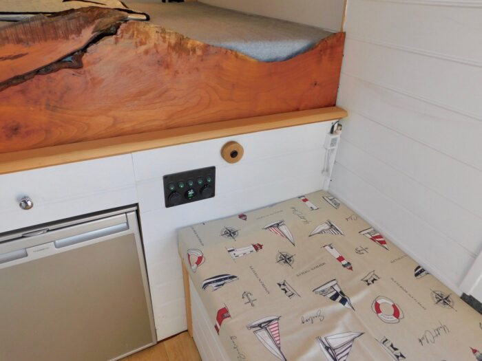 Professionally Hand Crafted 2 Berth Camper Conversion CITROEN RELAY 35 L3H2 2.2 HDI with Only 55,000 miles from New £34,999 - Image 15