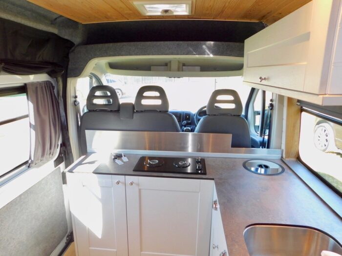Professionally Hand Crafted 2 Berth Camper Conversion CITROEN RELAY 35 L3H2 2.2 HDI with Only 55,000 miles from New £34,999 - Image 13