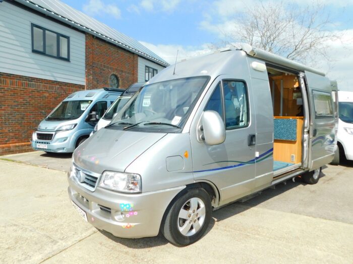 Timberland Independence Fiat 2.8 Jtd Luxury 2 Berth Campervan with Low mileage.  £20,999 - Image 5