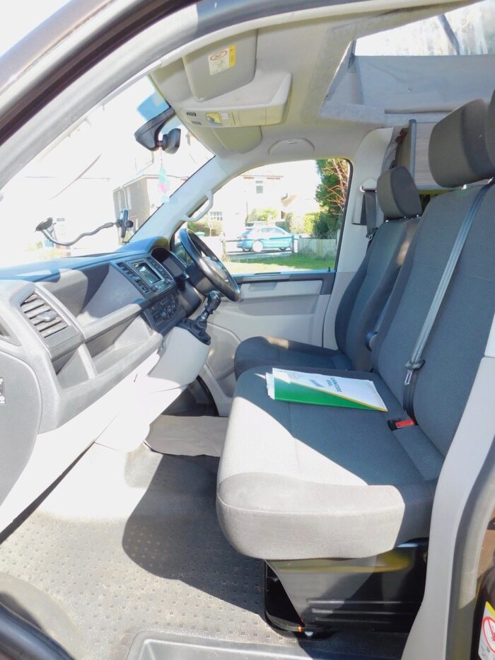 Camper King St. Tropez VW 4 Berth Camper Van 2.0 Tdi High Line with Tailgate and 5 Seatbelts. Only 72,000 miles and 2 previous owners from New. April 2017 17 plate. £35,999 - Image 18