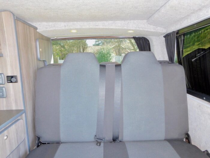 Camper King St. Tropez VW 4 Berth Camper Van 2.0 Tdi High Line with Tailgate and 5 Seatbelts. Only 72,000 miles and 2 previous owners from New. April 2017 17 plate. £35,999 - Image 8