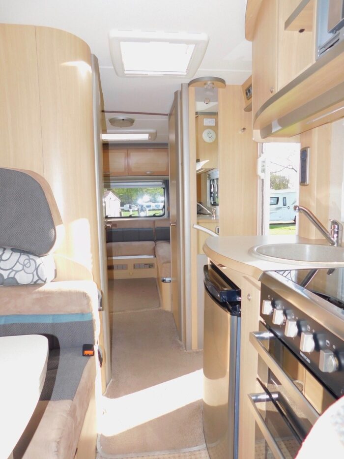 Bessacarr E695 Luxury 4 Berth with 4 x 3 point Seat Belts and 2 x Seating and Dining Areas. Only 7m Long. (Deposit Now Taken) - Image 22