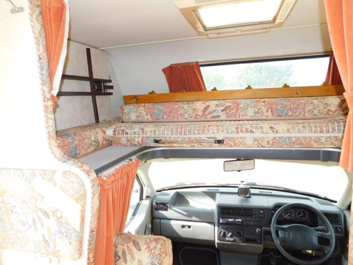VW 2.4 diesel Compass Navigator 310 RL 4 Berth with Rear Lounge. £22,999 Extensively Refurbished - Image 17