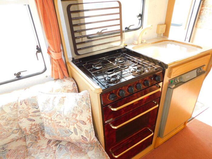 VW 2.4 diesel Compass Navigator 310 RL 4 Berth with Rear Lounge. £22,999 Extensively Refurbished - Image 14