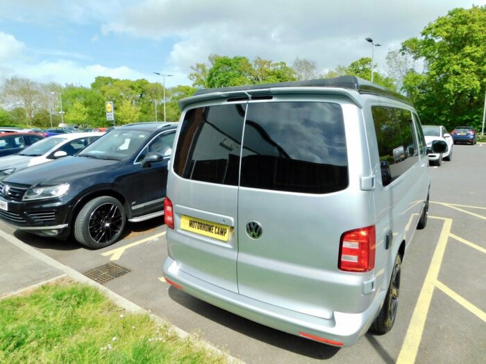VW Short Wheelbase Pop Top 4 berth Campervan 2017 with Air Conditioning and Low Mileage £41,999 - Image 22