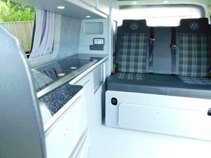VW Short Wheelbase Pop Top 4 berth Campervan 2017 with Air Conditioning and Low Mileage £41,999 - Image 13