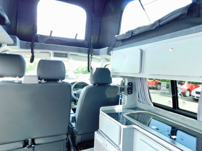 VW Short Wheelbase Pop Top 4 berth Campervan 2017 with Air Conditioning and Low Mileage £41,999 - Image 5