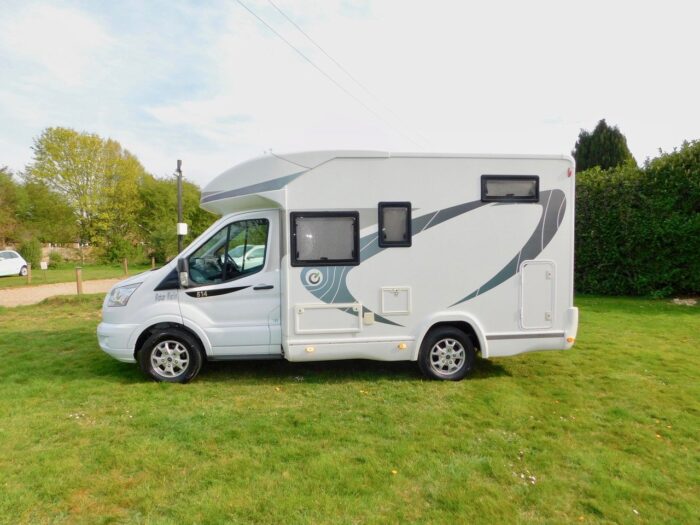 Chausson Flash 514 with VIP pack. 4 BERTH. Ford 2.0 Tdci 130 Bhp economical engine with 6 Speed Gearbox £44,999 - Image 2