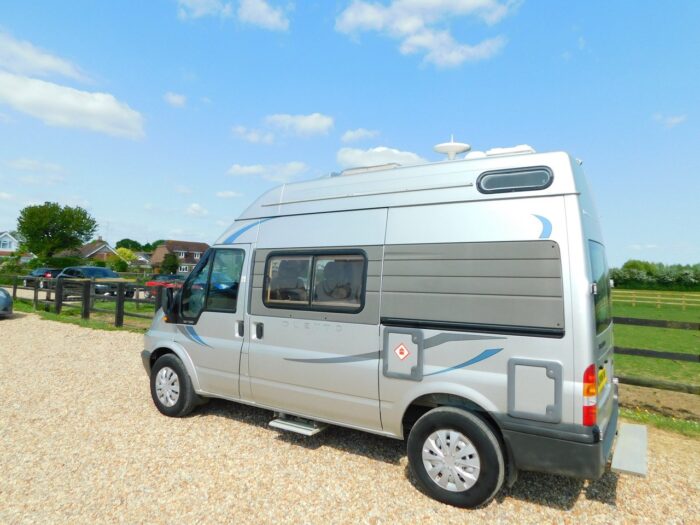 Auto-Sleeper Duetto Luxury 2 Berth Campervan in Silver with AIR CONDITIONING. 2007 with only 69,000 miles from New. £24,999 - Image 14