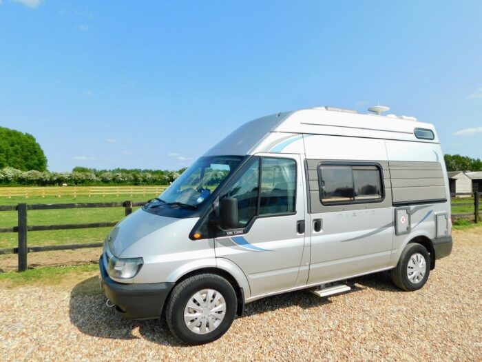 Auto-Sleeper Duetto Luxury 2 Berth Campervan in Silver with AIR CONDITIONING. 2007 with only 69,000 miles from New. £24,999