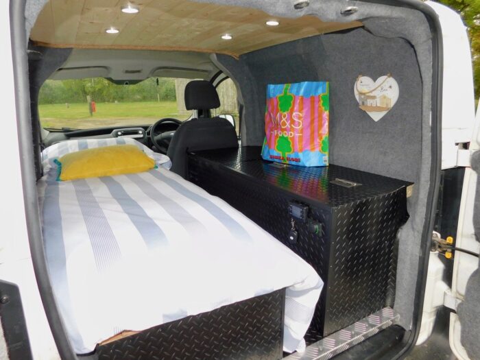 Peugeot Bipper 1.4 Hdi  One Berth,  Camper Van Conversion. December 2011 £5,499 - Image 10