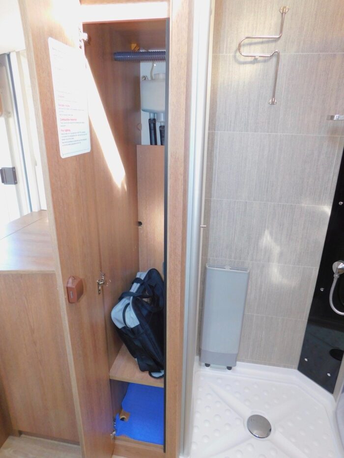 Dethleffs Grand AlpaI 7820-2 Fiat 2.3 AUTOMATIC Super Luxury A Class. November 2018 68 Plate with Only 5,900 miles from New. 2 to 4 Berth with 4 x 3 point Seat Belts. £129,999 - Image 21