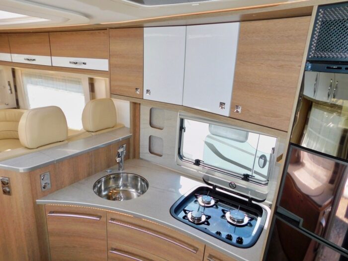 Dethleffs Grand AlpaI 7820-2 Fiat 2.3 AUTOMATIC Super Luxury A Class. November 2018 68 Plate with Only 5,900 miles from New. 2 to 4 Berth with 4 x 3 point Seat Belts. £129,999 - Image 7