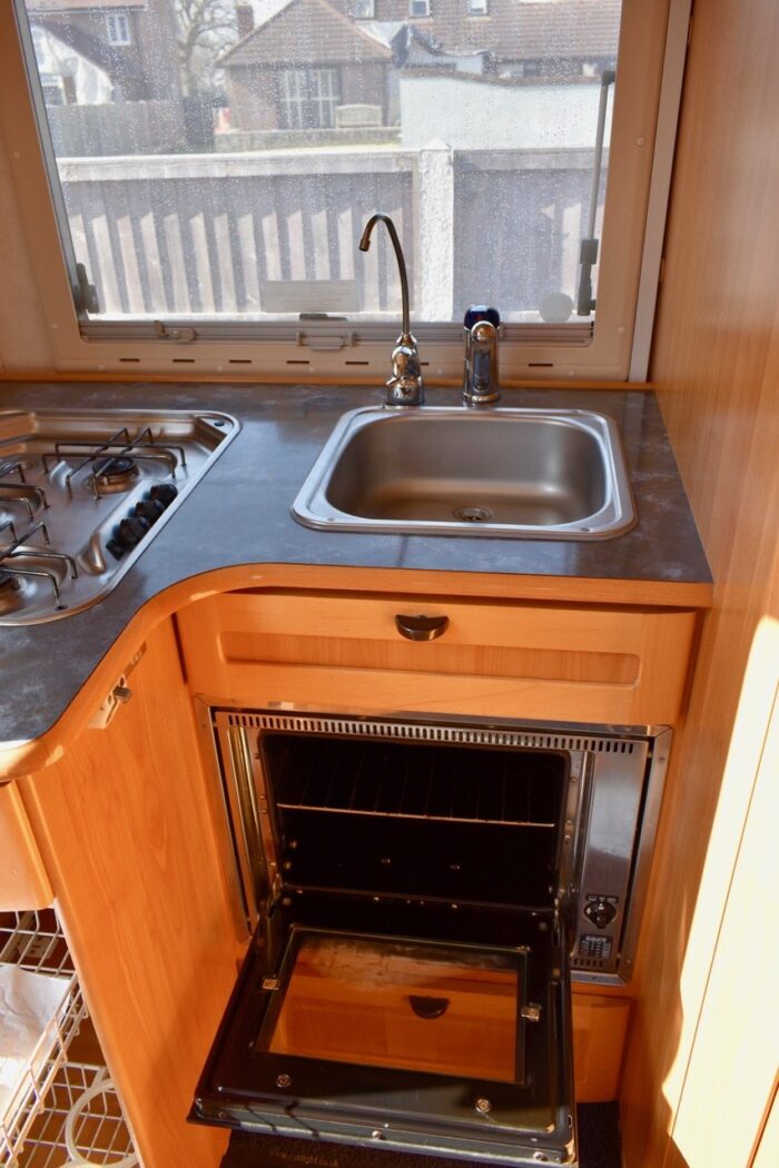 Hymer Starline 640 LHD 5 Berth A Class Motorhome with Only 73,000 miles from New £23,999 - Image 32