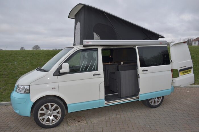 VW T5 1.9d Pop Top with REAR LOUNGE and 2 Plus 2 Sleeping. February 2008. £17,999 - Image 8