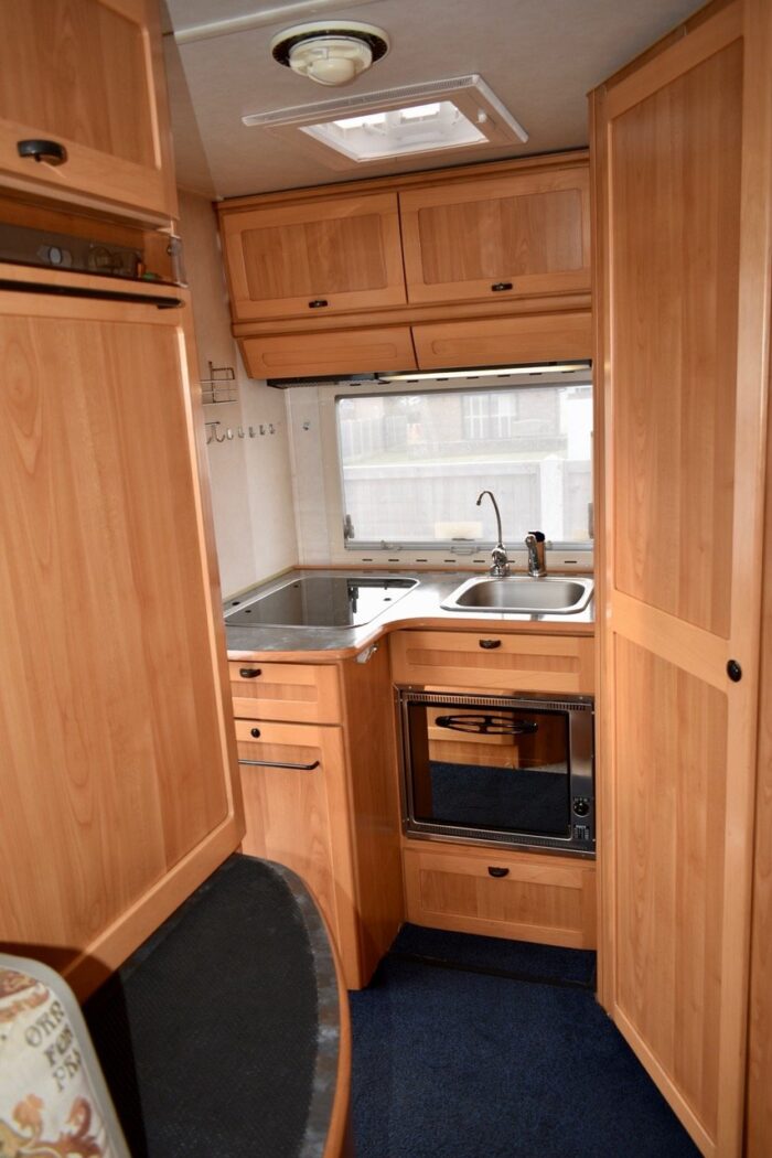 Hymer Starline 640 LHD 5 Berth A Class Motorhome with Only 73,000 miles from New £23,999 - Image 2