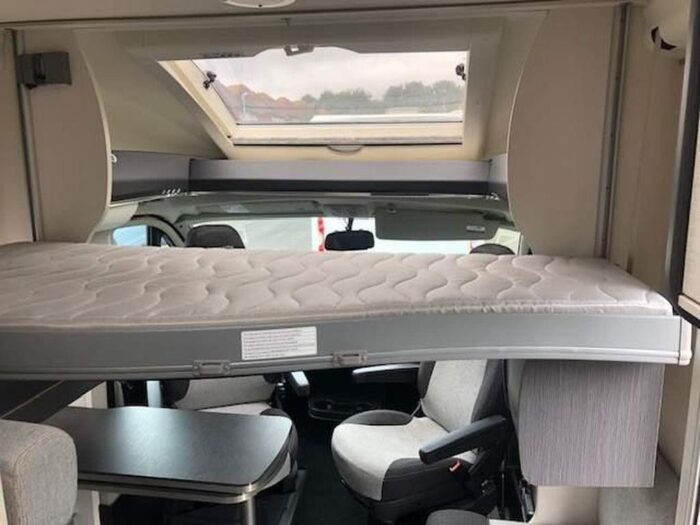 Chausson Flash 514 with VIP pack. 4 BERTH. Ford 2.0 Tdci 130 Bhp economical engine with 6 Speed Gearbox £44,999 - Image 8